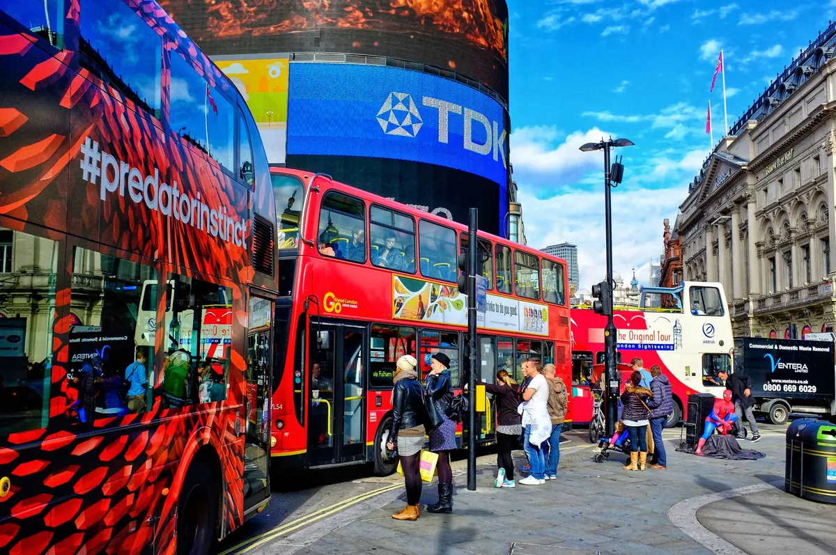 Why Cities Are Bringing Back Double-Decker Buses: 2025 Transit Trends